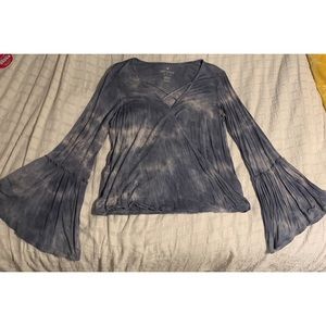 American Eagle Soft and Sexy Bell Sleeve Top!